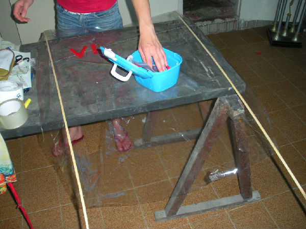 贴出塑料上的文字 贴出塑料上的文字