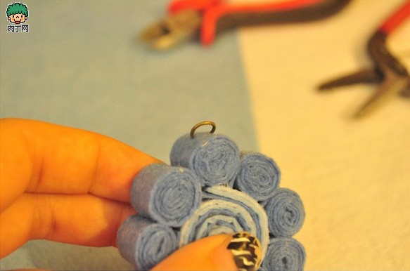 不织布制作饰品diy-廉价毛衣链 可爱的小兰花