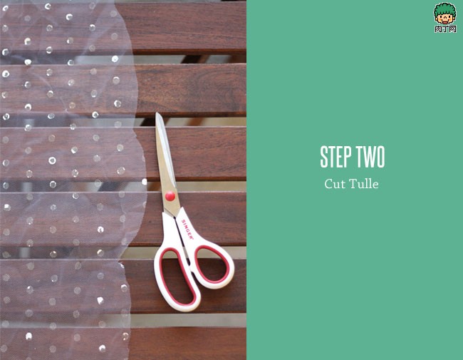 DIY-本身动手DIY一个波点新娘头纱