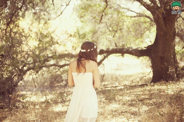 为森女风新娘打造手工花环头饰的diy要领