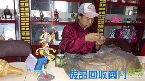 河北残疾艺人宋君芳用“面人”塑造百态人生