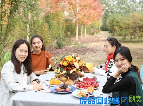 生活专栏：小院教你DIY万圣节郊游南瓜桌花