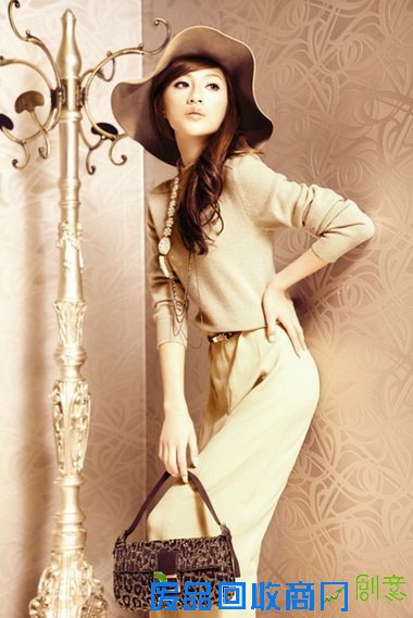 人像摄影美姿技巧讲解之手姿