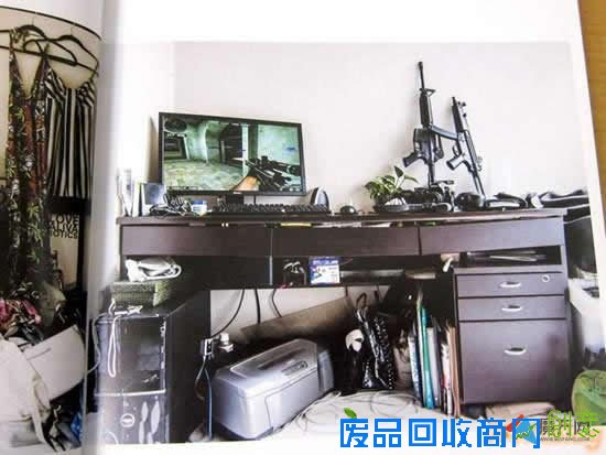 摄影师拍摄日本美女房间：这还是人住的吗！