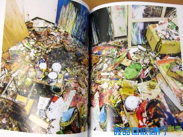 摄影师拍摄日本美女房间：这还是人住的吗！