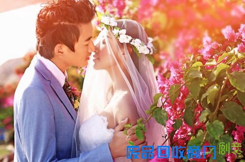 北京婚纱摄影；拍婚纱照腰粗腿粗怎么办