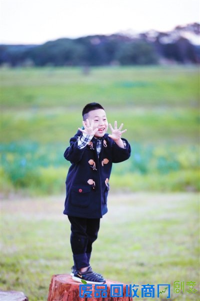 林大竣的懂事让观众倾心。