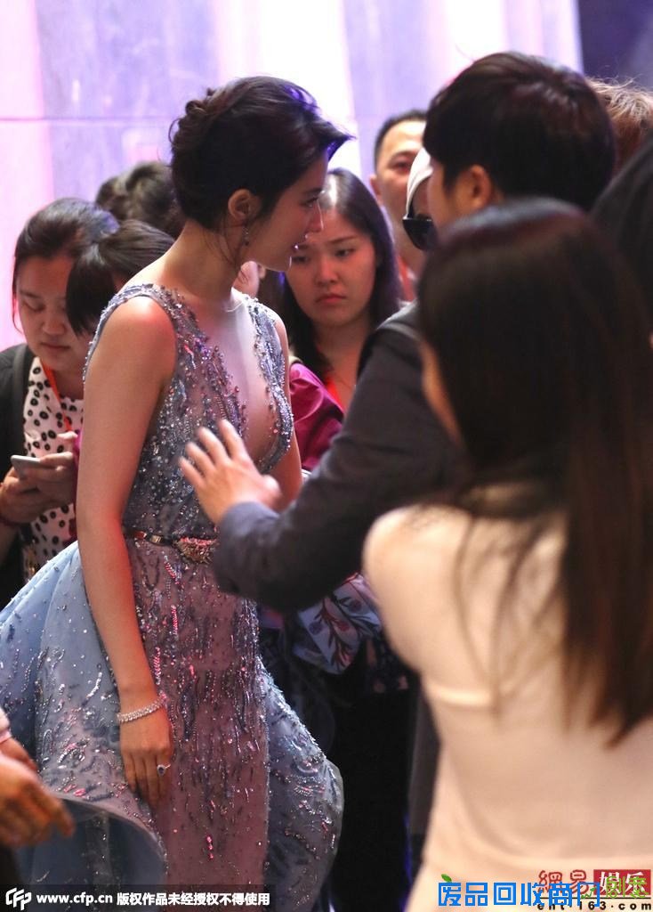 美图秀秀在线抠图/透视装秀在线大图/美女真空透视装尺度太大