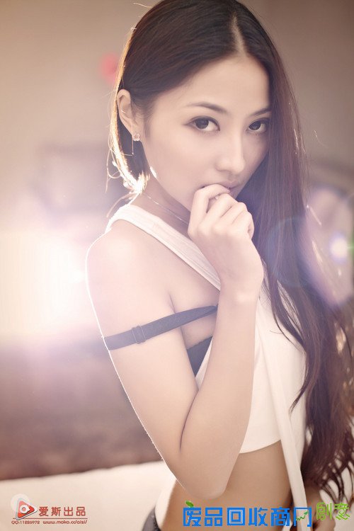 《逆光清新》摄影师:爱斯基摩人