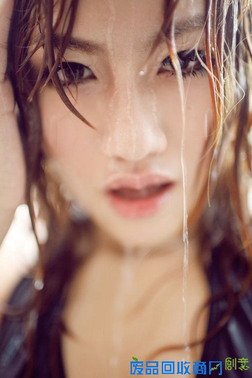 美女送你一个暖暖的冬 冬季人像拍摄技巧