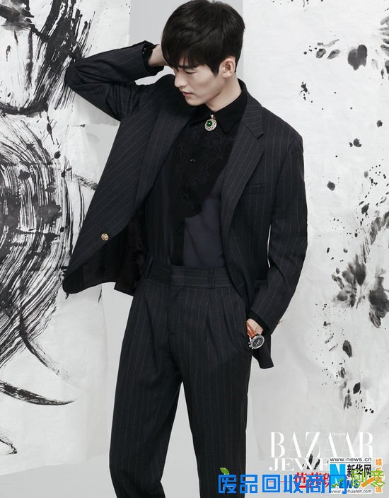 组图：张翰时尚写真曝光 忧郁气质恍如画中来