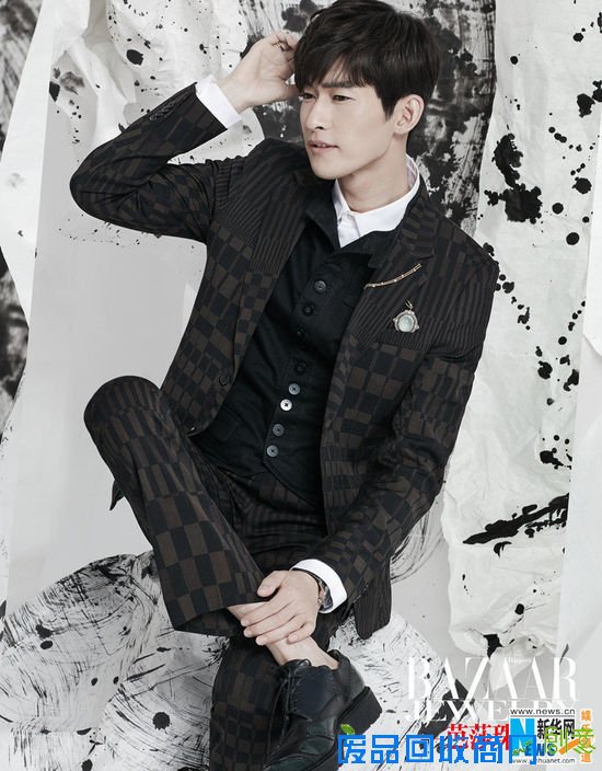 组图：张翰时尚写真曝光 忧郁气质恍如画中来