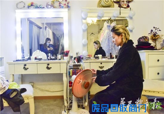 最美水下女摄影师马祺锐：能拍出漂亮照片，就不觉得累