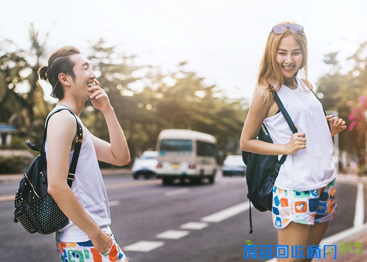 669A012032_调整大小.jpg 【金色爱堡婚纱摄影】什么样的发型更适合冬天这个季节