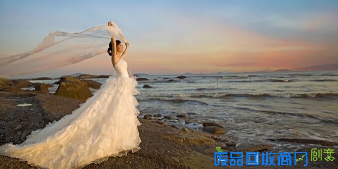海边拍婚纱照注意事项 助你拍出唯美感觉