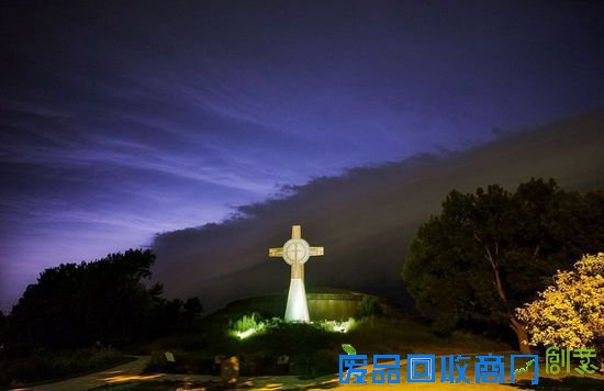 美摄影师捕捉风暴中绝美闪电照片