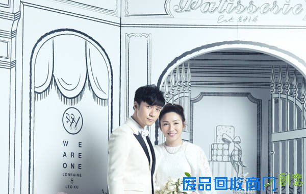 11月11日，古巨基在香港补摆喜宴。森美、吴家乐、黄子华、刘翔、苏有朋、雷颂德组队兄弟团，刘翔、苏有朋任伴郎。一对新人唯美婚纱照曝光。