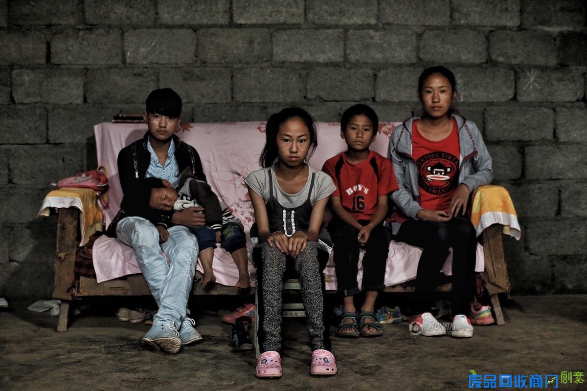 ＂最悲伤作文＂哥姐将重返校园