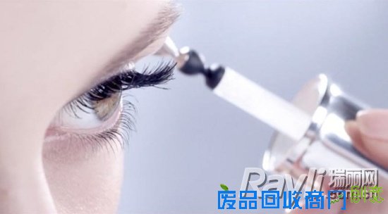 你的眼部肌肤也需要按摩