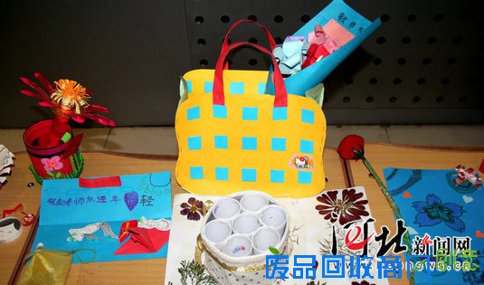 学生创意手工DIY作品庆祝第31个教师节