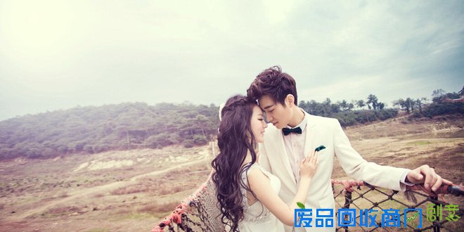 纯背景韩式婚纱照拍摄要点 七大风格盘点