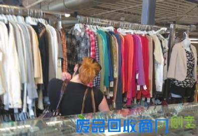 美国女摄影师报复小偷 偷拍其照片举办影展(图)