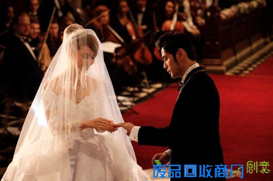 杨幂昆凌何洁张雨绮 85后女星大婚现场美哭