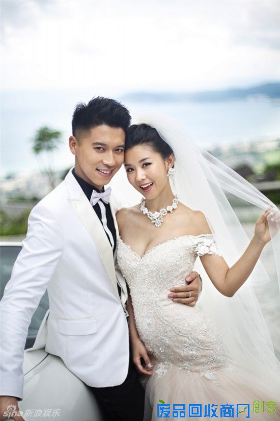 杨幂昆凌何洁张雨绮 85后女星大婚现场美哭