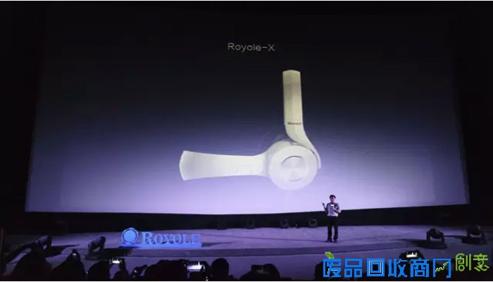 2015年最受瞩目的智能产品发布会：柔宇科技、特斯拉、美图秀秀