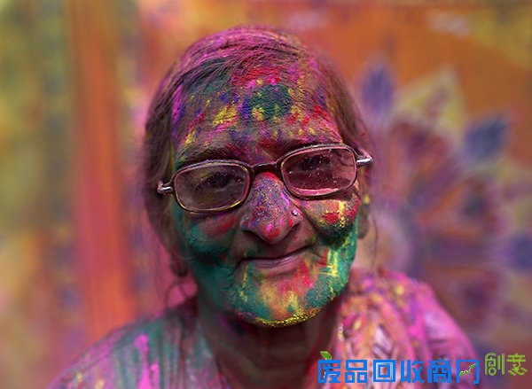 是悲伤还是欢乐，路透社上半年被点赞最多的照片有哪些？