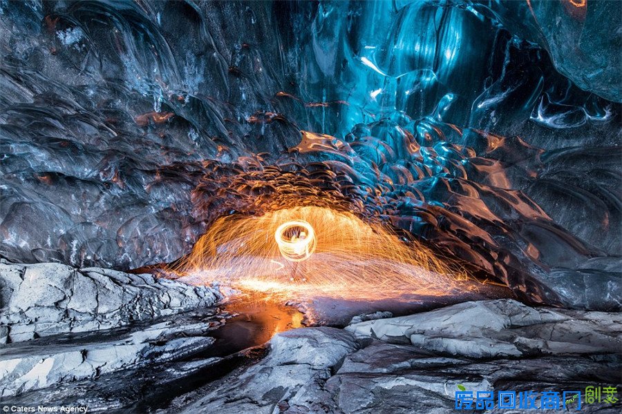 冰与火之歌：摄影师冰川内拍摄绝美照片