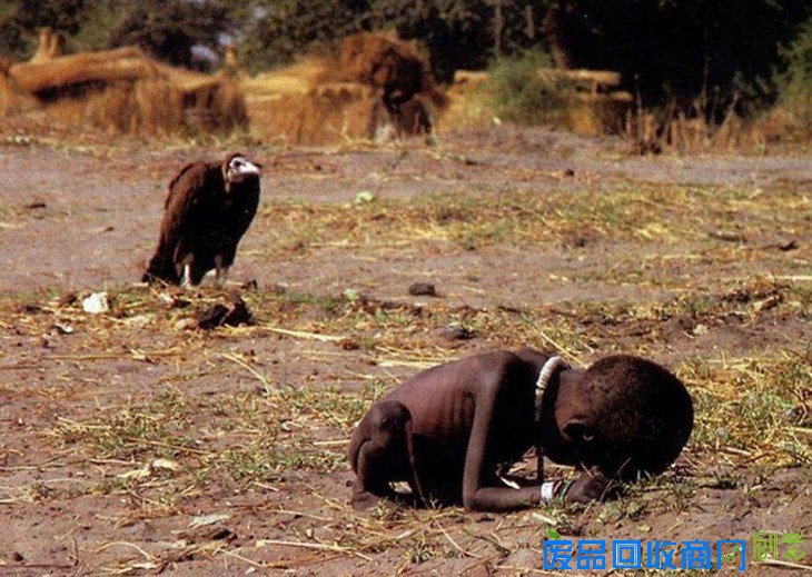 关于这张照片，可以看看「 越战女孩，四十年的伤痕 」这篇，如果当年不是越战，这些孩子能够有怎样的生活？