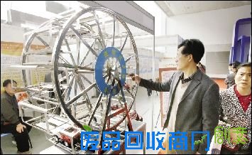 汉绣、纸艺等手工创业尖板眼成亮点 汉绣、纸艺等手工创业尖板眼成亮点