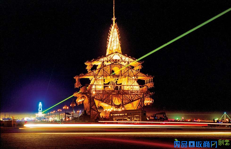 美摄影师亲历“火人节” 绝美照片展现独特艺术盛典(高清组图)