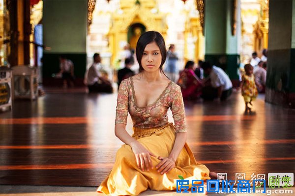 女摄影师穷游37国拍“美人地图” 揭秘17国家美女都长什么样