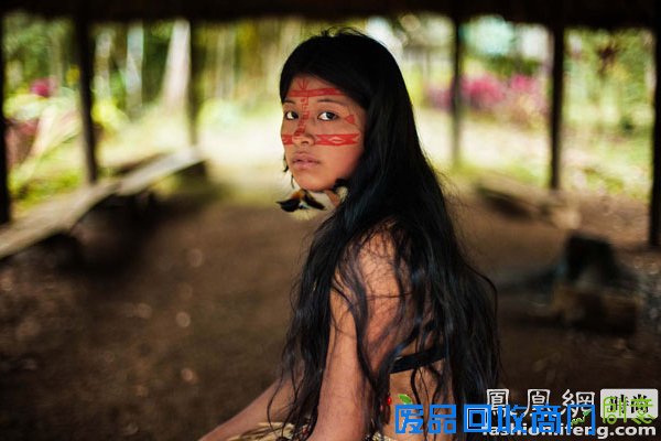 女摄影师穷游37国拍“美人地图” 揭秘17国家美女都长什么样