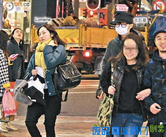 古巨基婚宴太太感动落泪 吴君如赞新娘清新脱俗