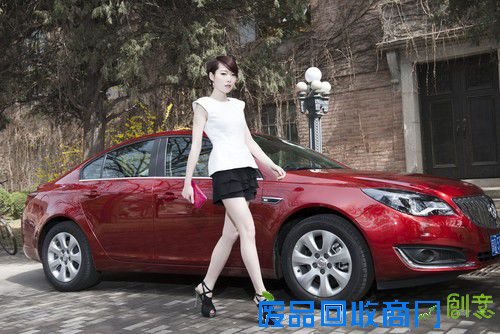 视频拍摄双体验 尼康D800实拍香车美女