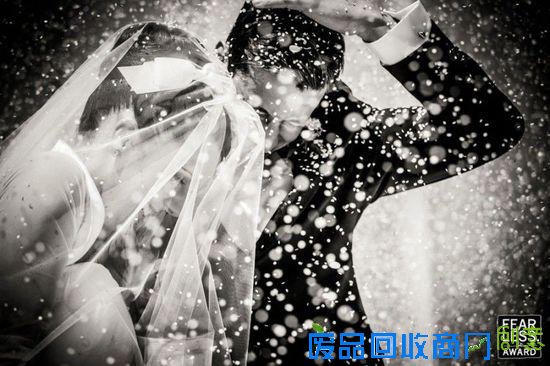 全球大胆创意婚纱照 震惊唯美一饱眼福