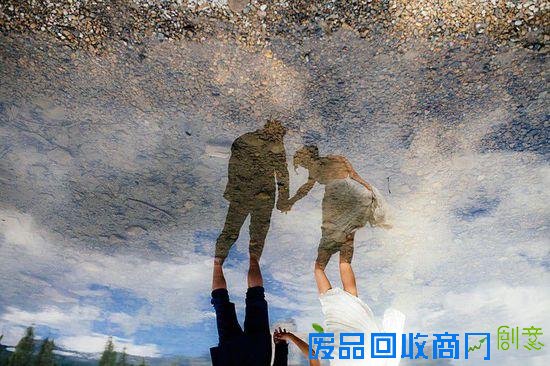 全球大胆创意婚纱照 震惊唯美一饱眼福