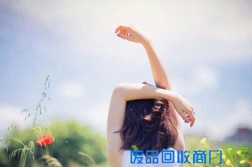 唯美女生伤感背影 