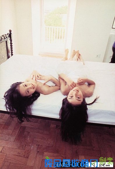 摄影大师筱山纪信《少女馆》作品选登