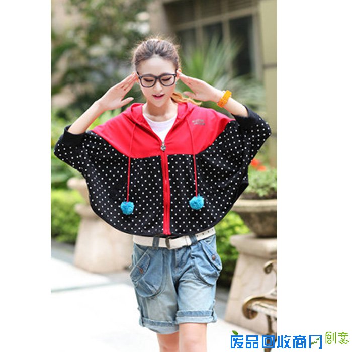 新款秋季韩版时尚宽松加大码圆点图案少女斗篷可爱卡通外套卫衣