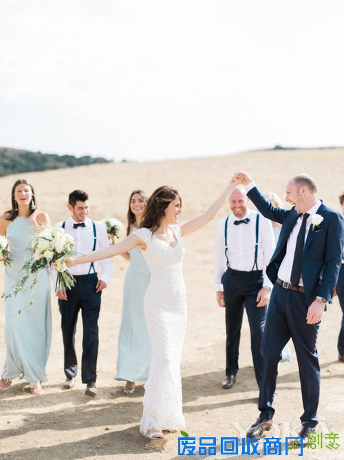 婚纱照和蓝天沙漠更配？有你有她们就叫幸福