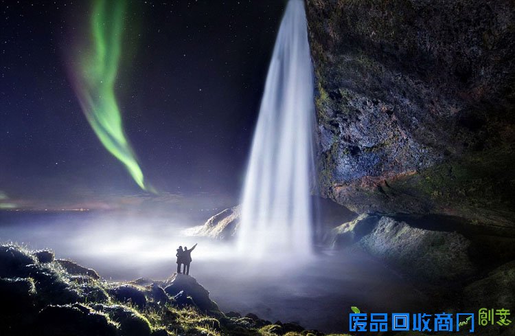 摄影师冰岛拍如童话般瀑布美景