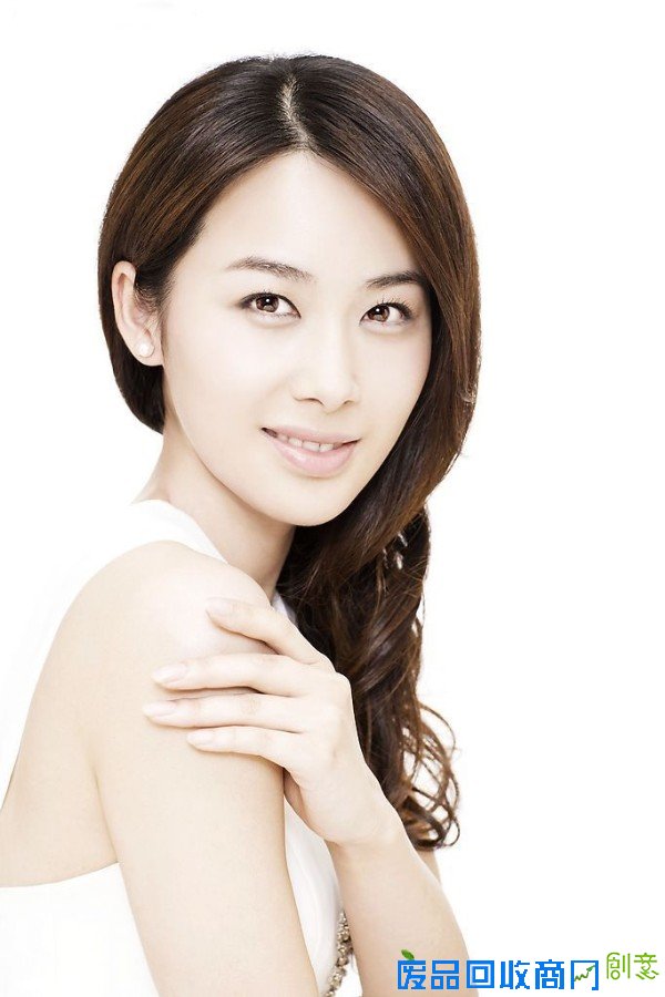 灿烂微笑的大美人李呈媛