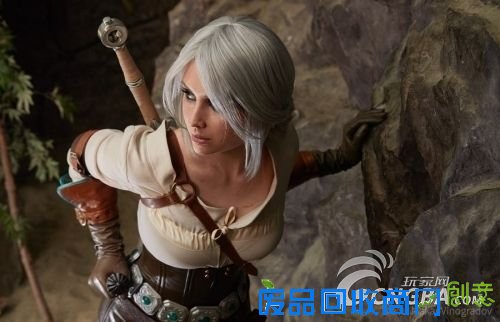 《巫师3 狂猎》绝美Cos图赏 两美女都收入后宫