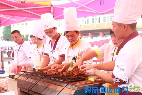 新东方烹饪学院创业大赛 美食能手各显神通（图）