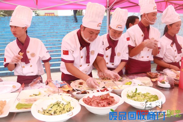 新东方烹饪学院创业大赛 美食能手各显神通（图）