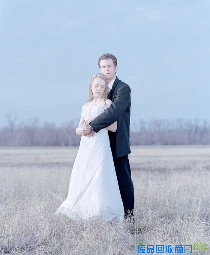 瑞典摄影师拍摄父女唯美合照 呼吁女孩婚前守贞洁(高清组图)